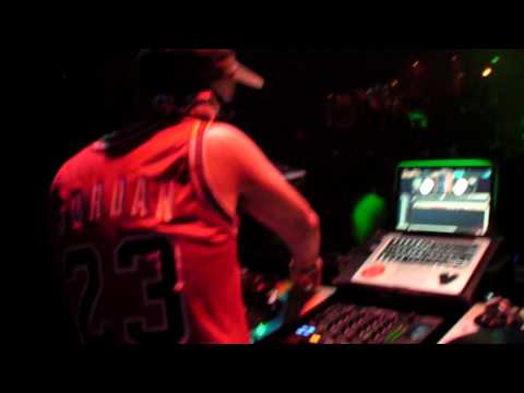 CAMO UFOs - LIGHTA LAND - LIVE @ CONTROL 9.24.10