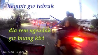 Download lagu dari bumi indah pasar kemis ke jalan raya cadas kukun eh hampir aja nabrak vario merah mp3 Download lagu dari bumi indah pasar kemis ke jalan raya cadas kukun eh hampir aja nabrak vario merah mp3