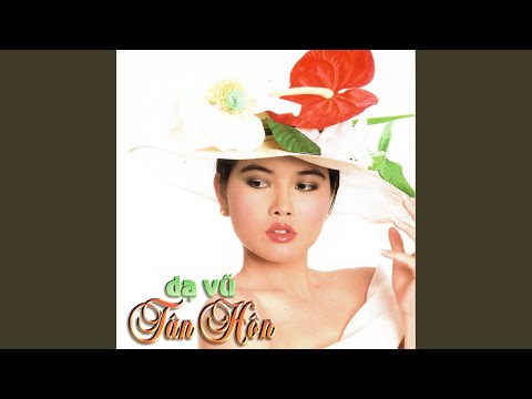 Thể hiện bởi Vũ Khanh