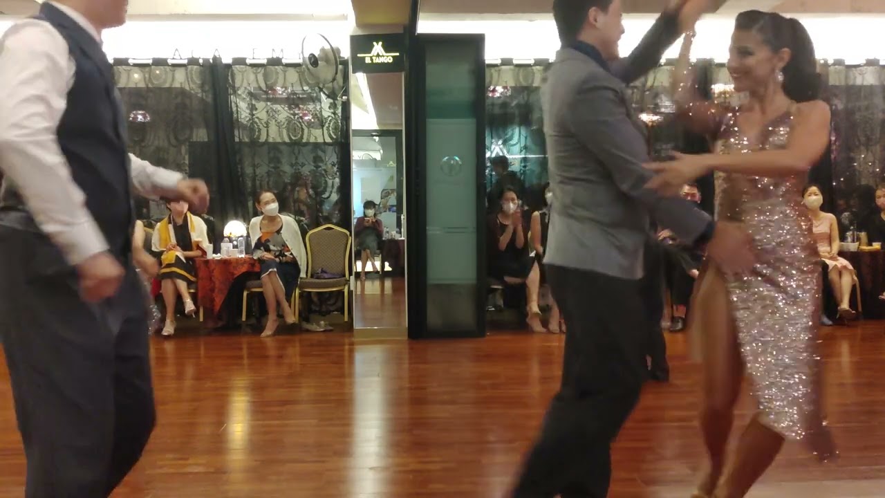 Video thumbnail for [Miguel Caló, Alberto Podestá - Dos Fracasos] Miguel Calvo & Pelin Ercan . Hsinda & Gift . 피쉬 & 태봉