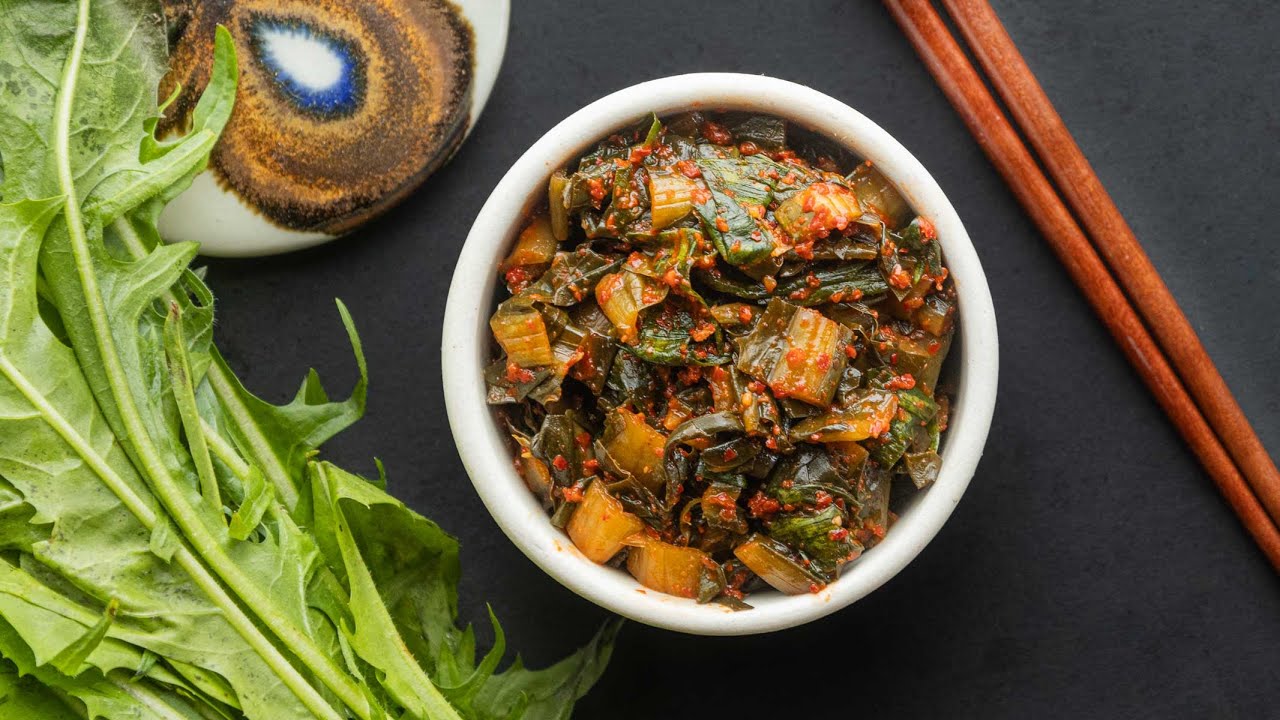 Fermented Dandelion or Wild Lettuce Kimchi - YouTube