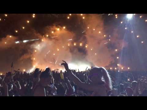 Deadmau5 & Eric Prydz play Opus at Tomorrowland 2016.