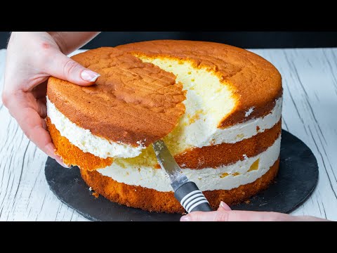 Odřízněte kousek dortového korpusu a vytvoříte ten nejlepší dort s ovocem a želé.