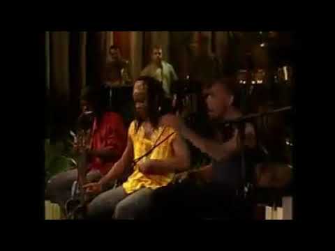 Cidade Negra e Gilberto Gil - Extra