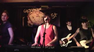 COLA JET SET - Quiéreme (live at Glasgow Popfest) (10-12-2011)