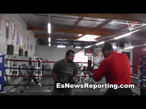 boxing star eddie alicea working out in oxnard EsNews boxing