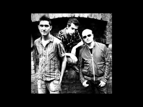 HARD ROCK SOFA vs. Laidback Luke & Eurythmics "Rocking with the dreams" (Hard Rock Sofa Bootleg)