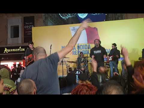 Alla lliberani- Brikkuni (live)