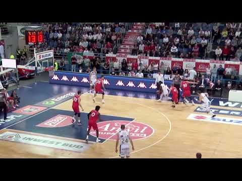 Wroten efektownie wjechał pod kosz! #EnergaBasketLiga #PLKPL