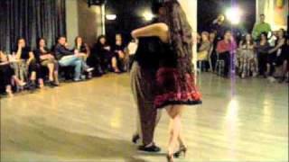 Video thumbnail for Carlitos Espinoza y Diana Avello bailan "La Madrugada"