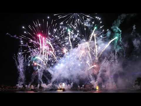 Epcot Illuminations Reflections of Earth *full show* from Canada