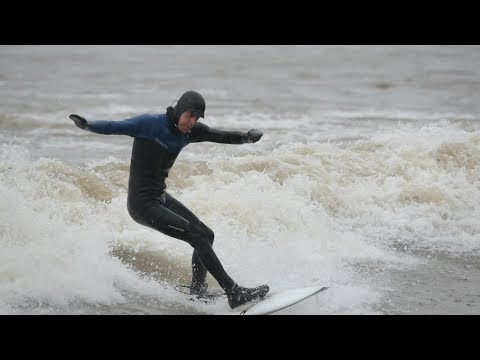 Hurricane winds on Lake Ontario? Yep, that means surf's up (video)