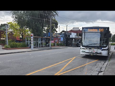 MorelandBus #17 Mercedes O500LE Volgren Optimus