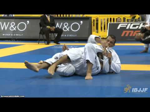 Roger Coelho IBJJF Masters & Seniors Semifinals 2013