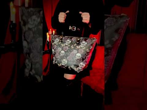 Carrying a little darkness (and a lot of stuff) #noctaflora #skullette