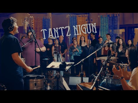 Tantz Nigun - Joey Weisenberg & the Rising Song Spontaneous Jewish Choir of Philadelphia