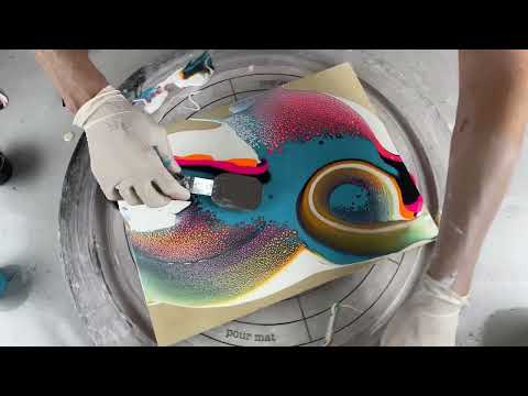 348. Sheleeart  Fluid Artist - Swipe Neon Piggy Party