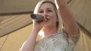 Kellie Pickler: Small Town Girl