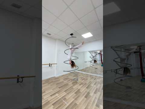 #music #aerialdance #performance #aerial #aerialspiral #circus #dance  #acrobatics #artist