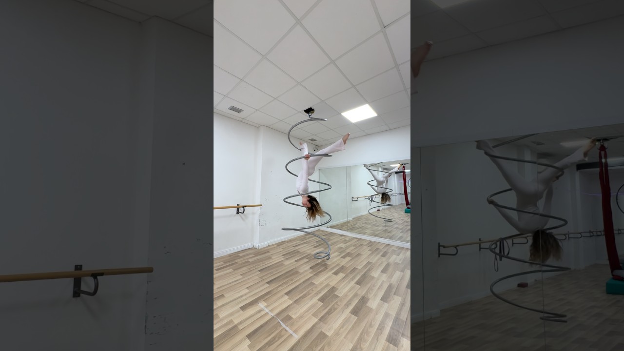 #music #aerialdance #performance #aerial #aerialspiral #circus #dance #acrobatics #artist