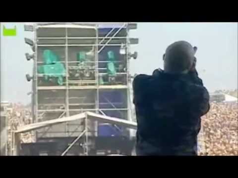Killswitch Engage - Daylight dies live (at Download Festival 2007)