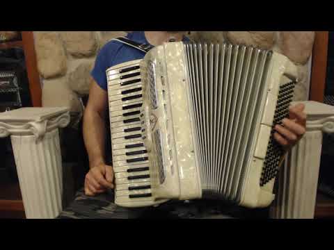4666 - Ivory Atlas Piano Accordion LMM 41 120 $799