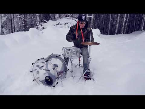 "Snow Drummer" BULLY CHRISTMAS