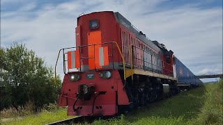 Две тяги! Маневровый тепловоз ТЭМ18ДМ-1297 с контейнерным поездом и толкач ТЭМ18ДМ-1286