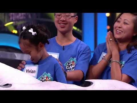 Family Game Night Season 5 Episode 15 : Lorenzo Lamas