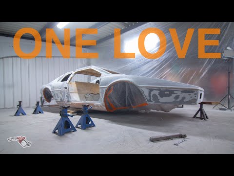 No other car looks this good and weighs this little