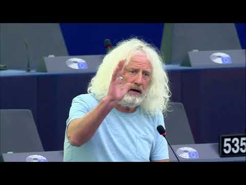 Mick Wallace debates a sustainable blue economy in the EU with fisheries & aquacultures