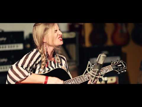 Suzanna Choffel - I Could Be Loved