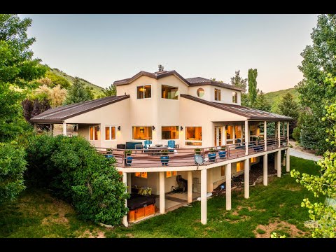 Exquisite Elegance & Panoramic Views: The Epitome of Luxury in Emigration Canyon