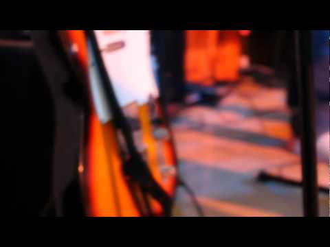 Wow / quinanit!  (Dissabte 12 de Febrer a les 21.00 de la nit)