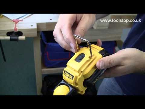 Фонарь DeWALT DCL510N – мощный и компактный светильник для работы Фонарь DeWALT DCL510N – мощный и компактный светильник для работы