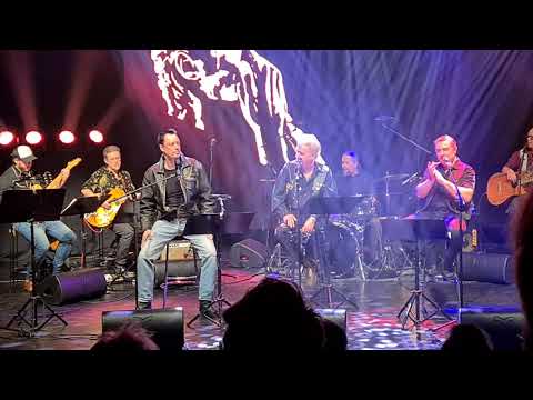 Sherwood Tigers - Honey Don't