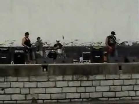 Becoming - No escape