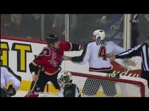 Clayton Stoner vs Tom Kostopoulos