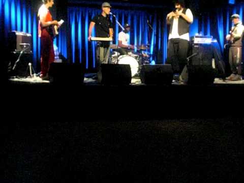 THE RUFF PACK ft. Dr. Knarf & Izourif - "Cali Love" in soundcheck @ Treibhaus 10.8.11