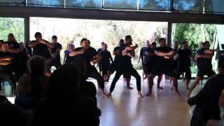 Performing Arts Hub - Waikato University Open Day Maori Song