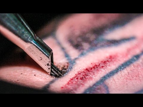 皮膚にタトゥーが彫られる瞬間を撮影…「痛い」動画が大ヒット - ライブドアニュース