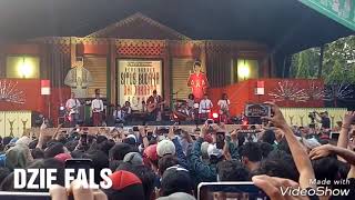 Download lagu Konser iwan fals situs budaya betawi ( surat buat wakil rakyat) mp3