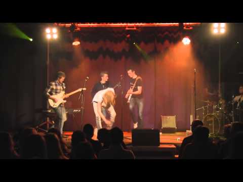 I saw her standing there - Helt Okej