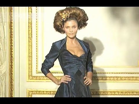 VIVIENNE WESTWOOD Spring Summer 1998 Paris - Fashion Channel