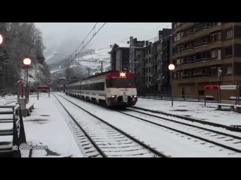 TRAINSPOTTING (VOL. 156). Música: The Edge Soundtrack Suite.