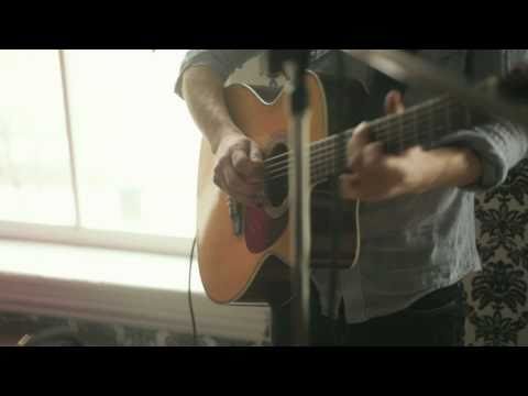 Yeah yeah yeahs - Maps acoustic cover by Justin from Everlea and Maggie Eckford