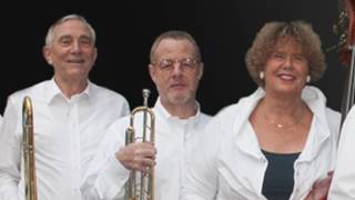 Dixie Six All Stars. Keepin' out of mischief now