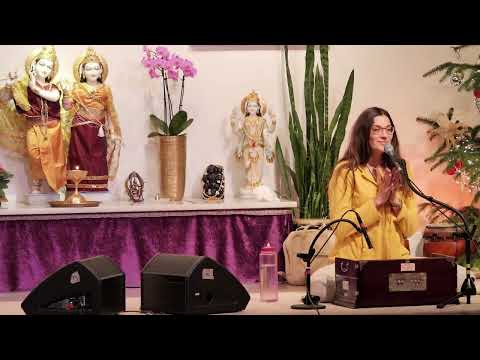 Satsang - Kirtan, Mantra und Arati mit Anandadevi - Yoga Vidya Live, 01.12.2022, 07:00 Uhr
