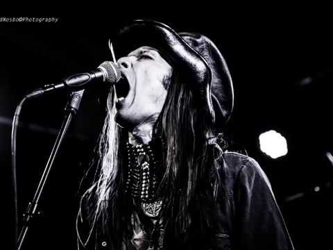 Alfahanne - "Slutdestination Eskilstuna" (Featuring Niklas Kvarforth) - Official Video