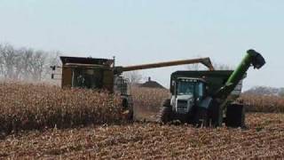 preview picture of video 'Corn Harvest 2009 - Stewart Farms'